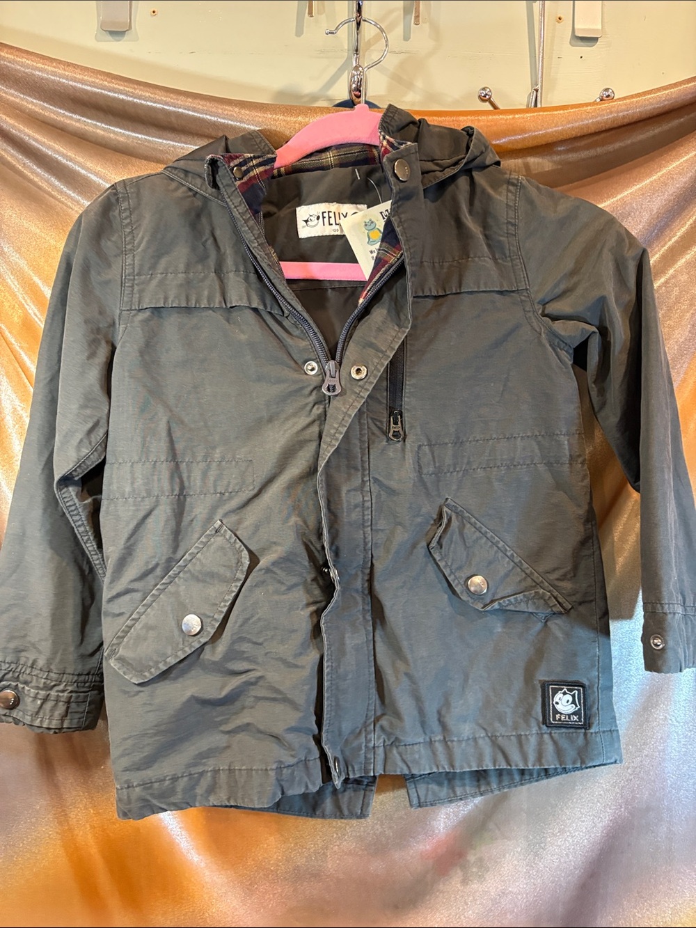 Kids' Felix size 7? Hooded Jacket in Charcoal Gray. Box A